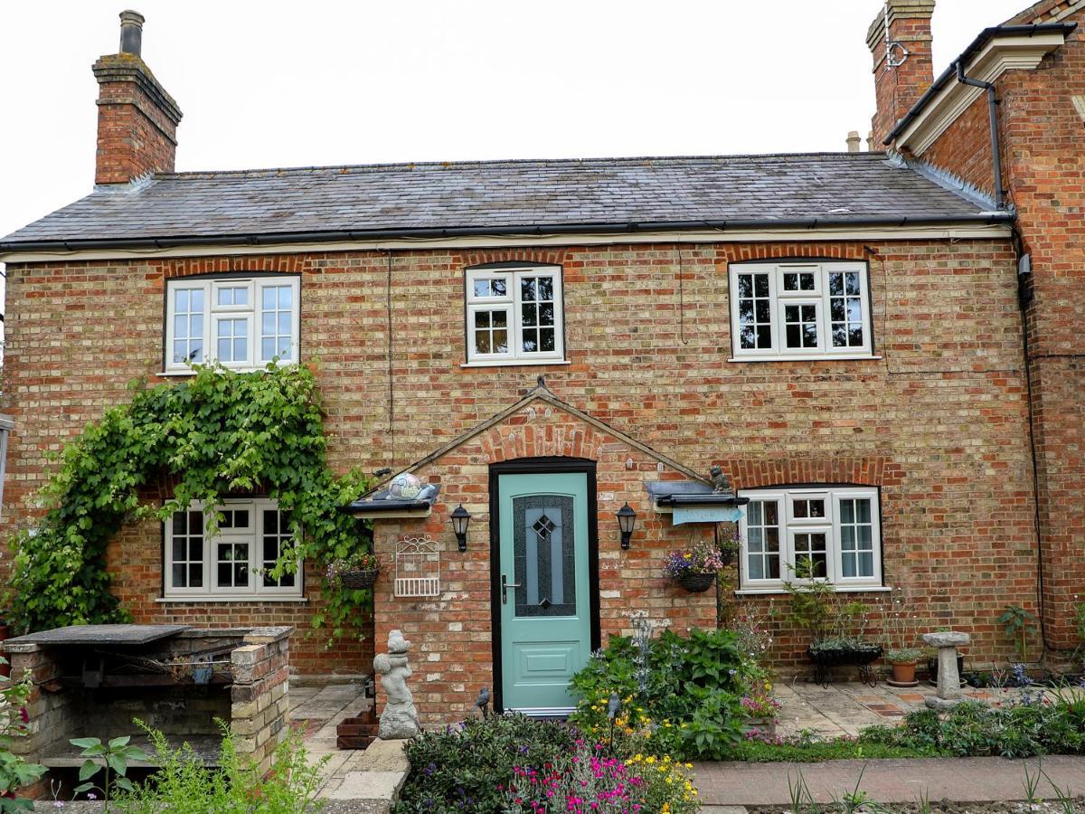 Woodleys Cottage Woburn Sands Bagian luar foto
